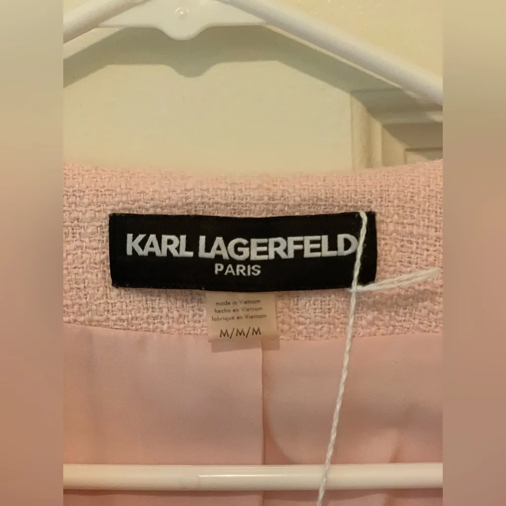 Karl Lagerfeld Light Pink Cropped Blazer.  Size-Medium - Image 4