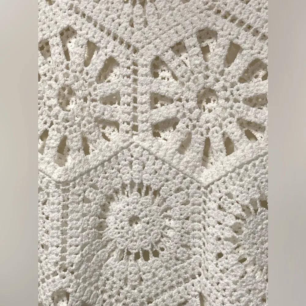 Crochet Bohemian White Top Blouse! - Image 3