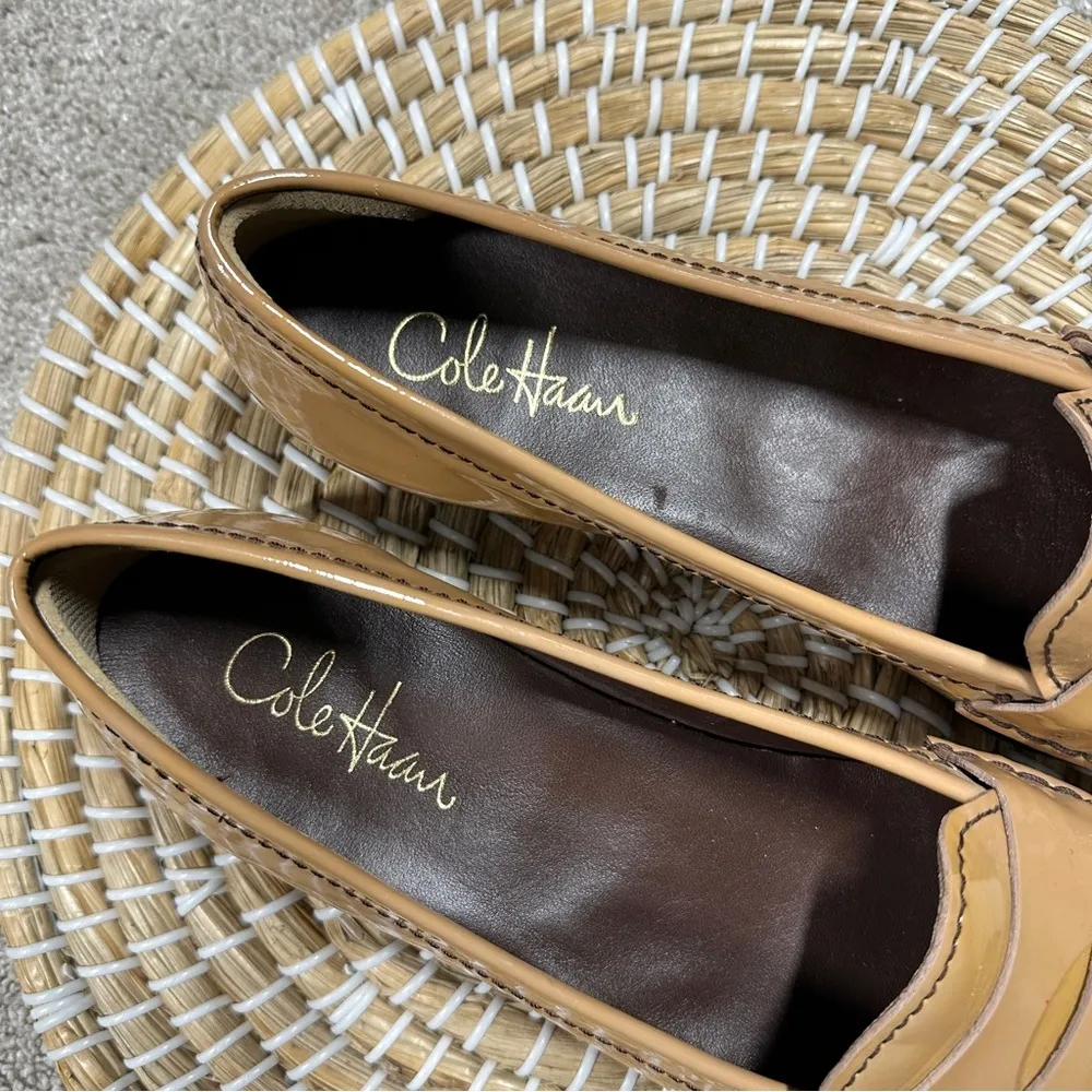 Cole Haan Women’s Tan Patent Leather Penny Loafers Nike Air Soles Size 9.5 - Image 4