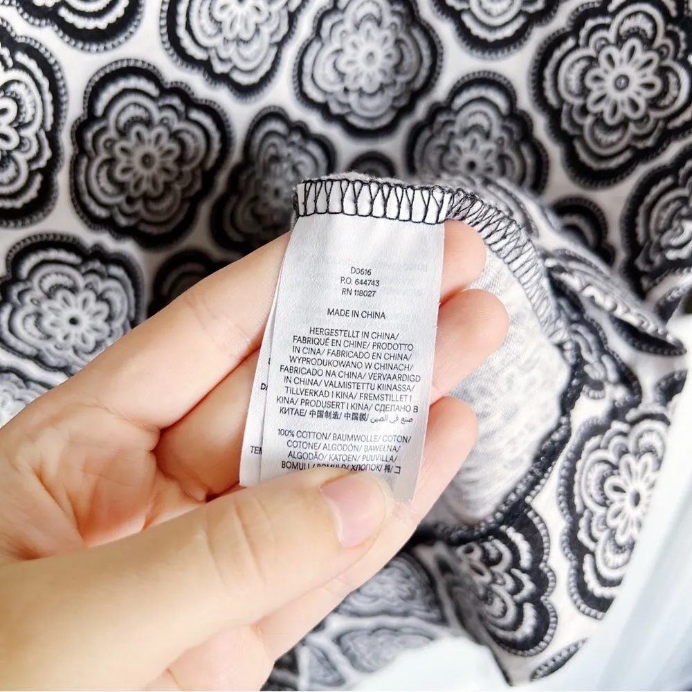 Boden • Sleeveless Jersey Shift Dress black white print knit cap sleeve floral Size 4 - Image 8