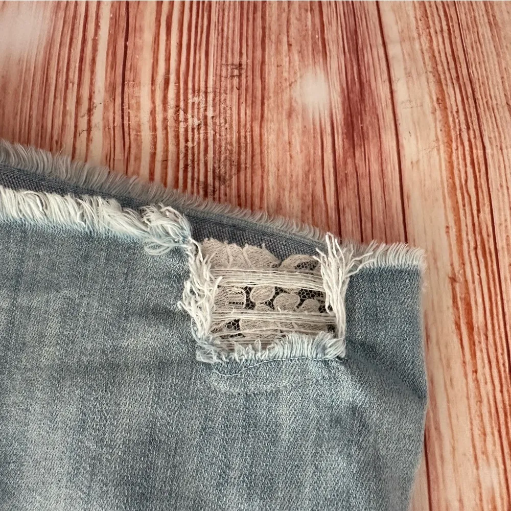 Aerie Lightwash Pull On Frayed Hem Distressed Shorts - Image 2