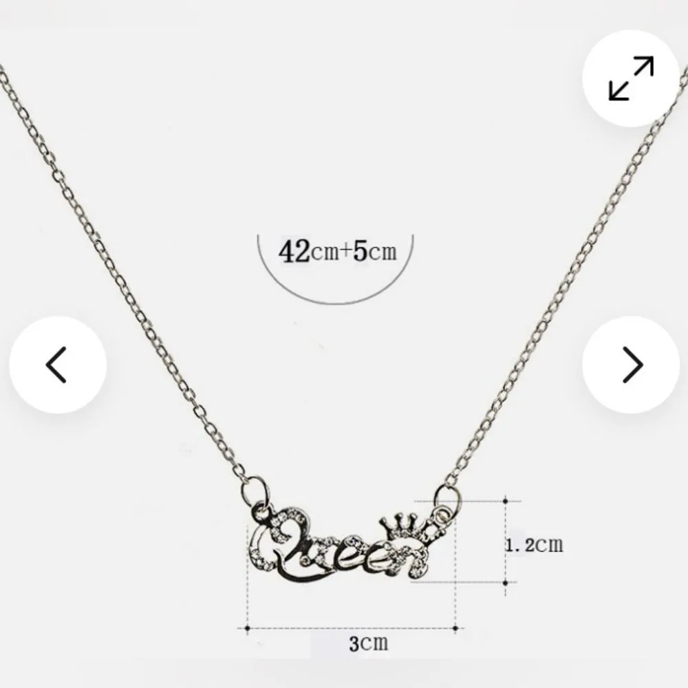 Rhinestone Queen Pendant Clavicle Necklace Gold - Image 3