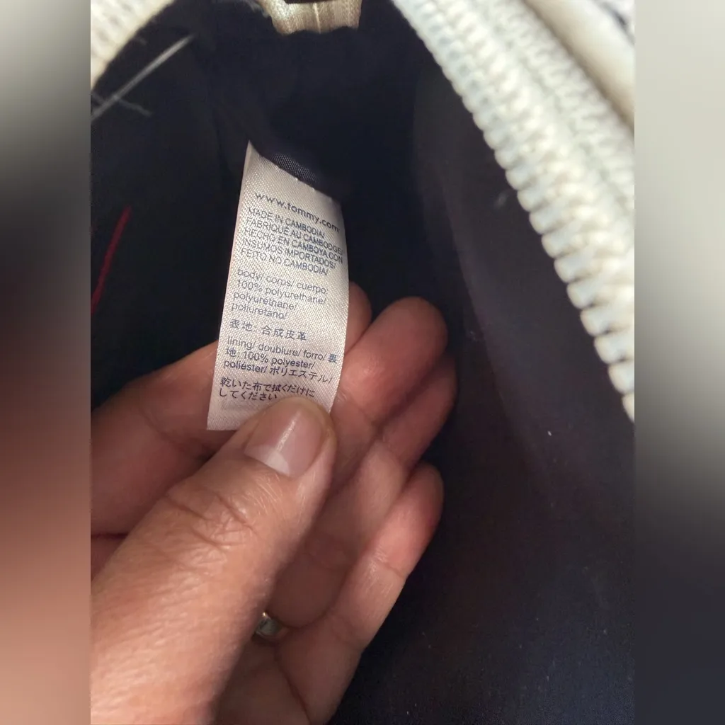 Tommy Hilfiger White Crossbody Bag with Red and Blue Strap - Image 7