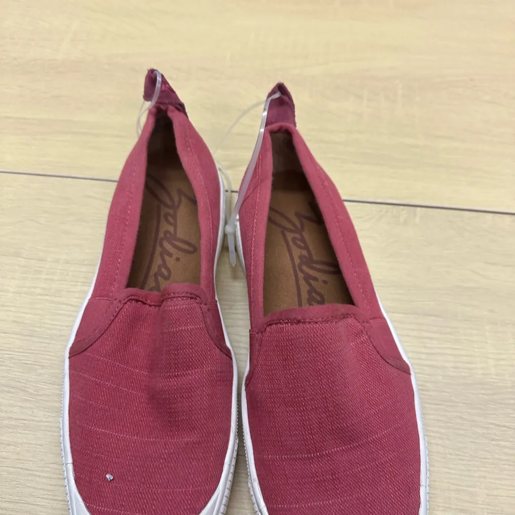 Zodiac Ciara Blush Slip On Sneakers Shoes Womens Size 7.5 M NWOT - Image 2