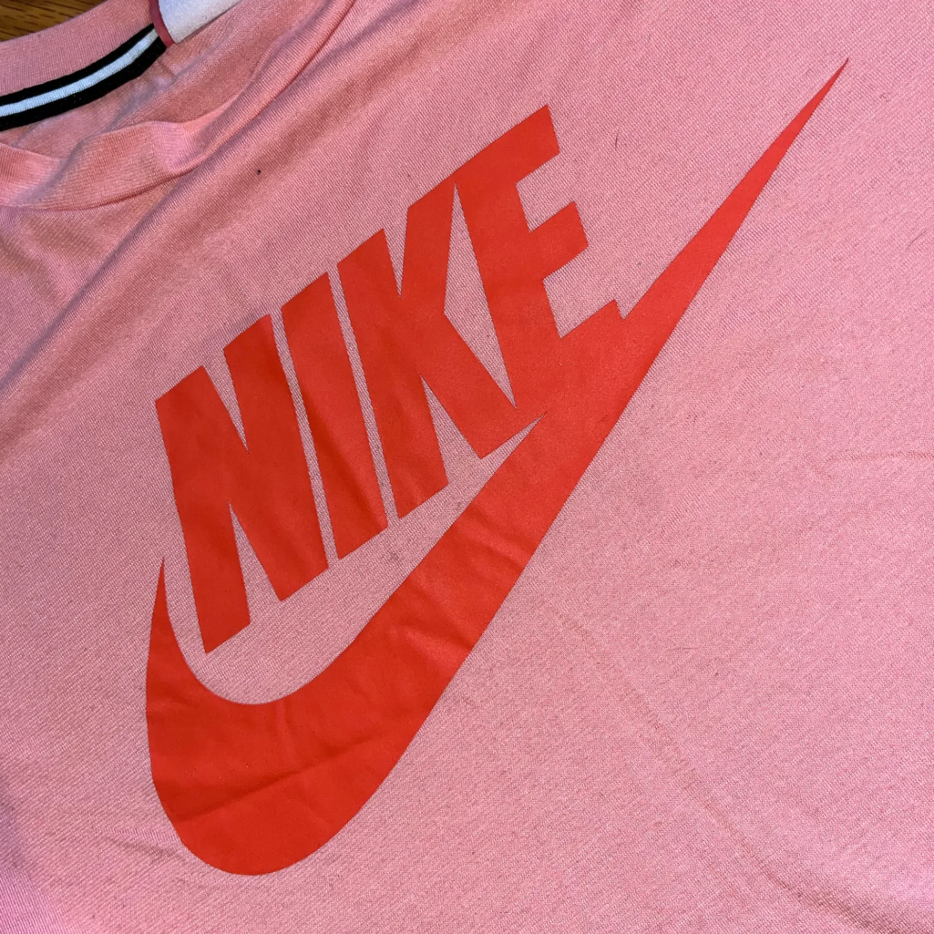 Nike long sleeve cropped shirt - Image 2