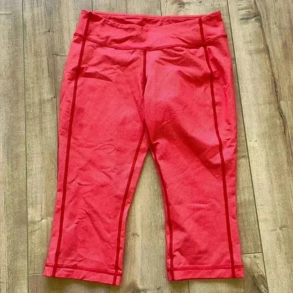 Lululemon  Wunder Under Crop Pants Sz 6 - Image 3