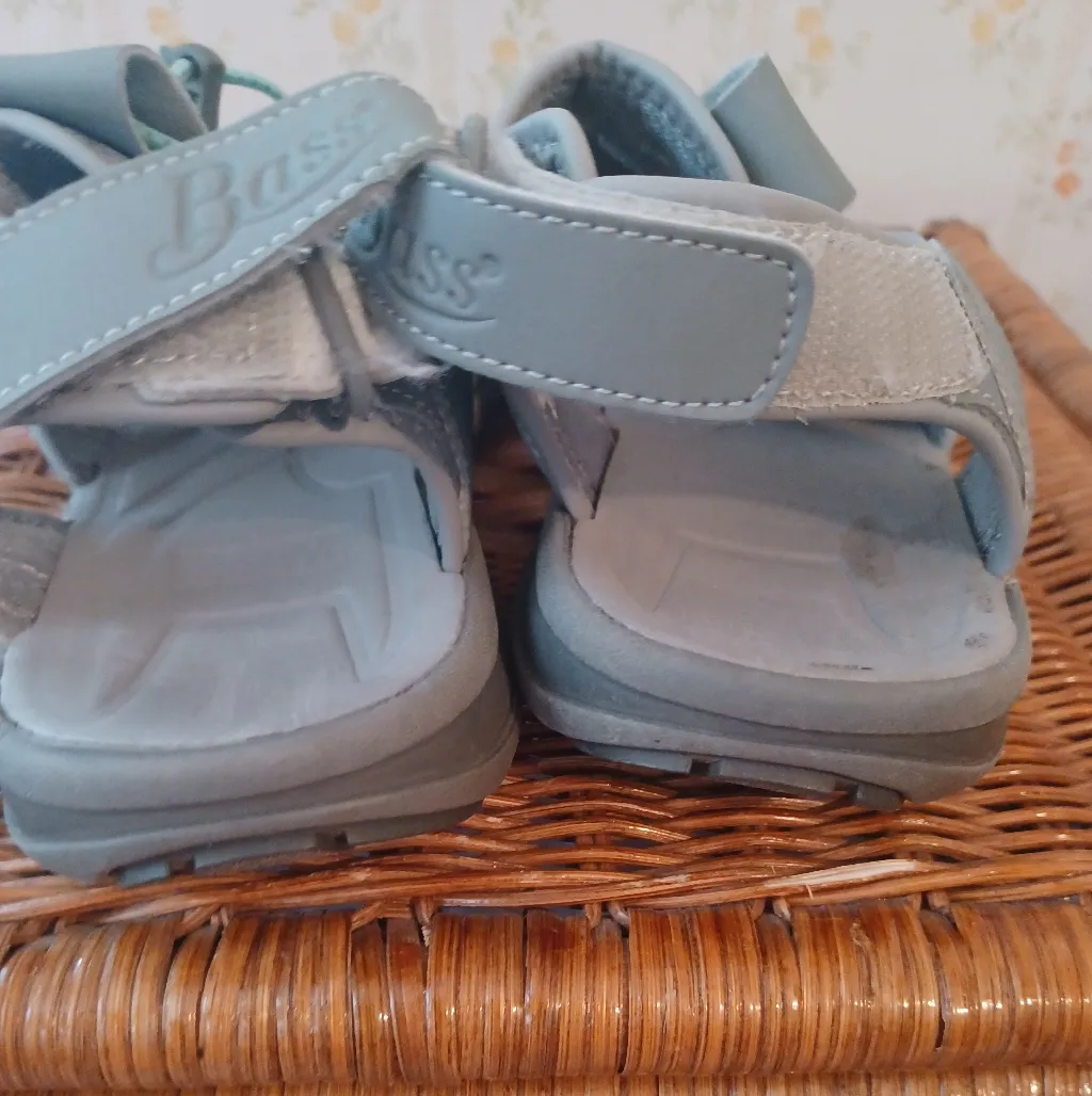 BASS Coral Womens 9M Outdoor Water Sandal Hiking Adjustable Lace Lock Sport Shoe Size 9 - Image 3