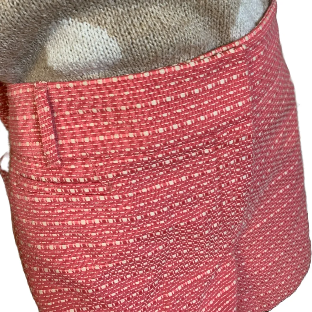 ANN TAYLOR LOFT RED WITH BEIGE FLECKS SHORTS (12) - Image 3