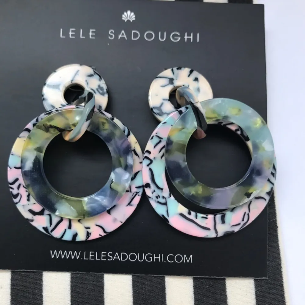 NWOT Lele Sadoughi hoop earrings - Image 3