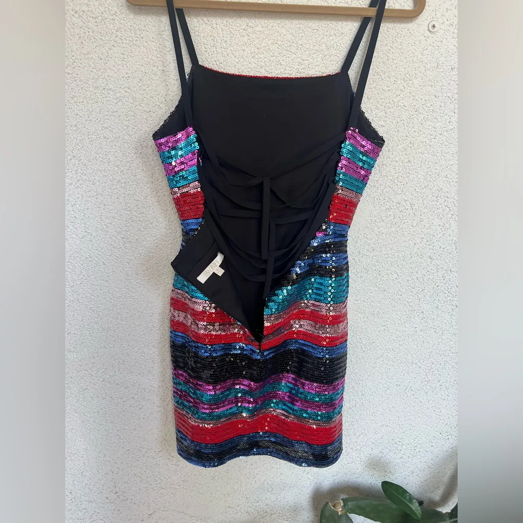 EUC WAYF Beautiful Sequin Mini Lace-Up Back Dress medium - Image 5