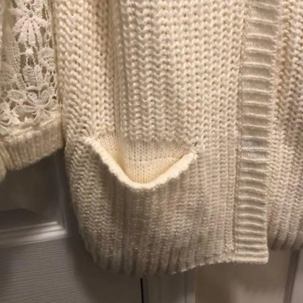 Lauren Conrad Sweater - Image 6