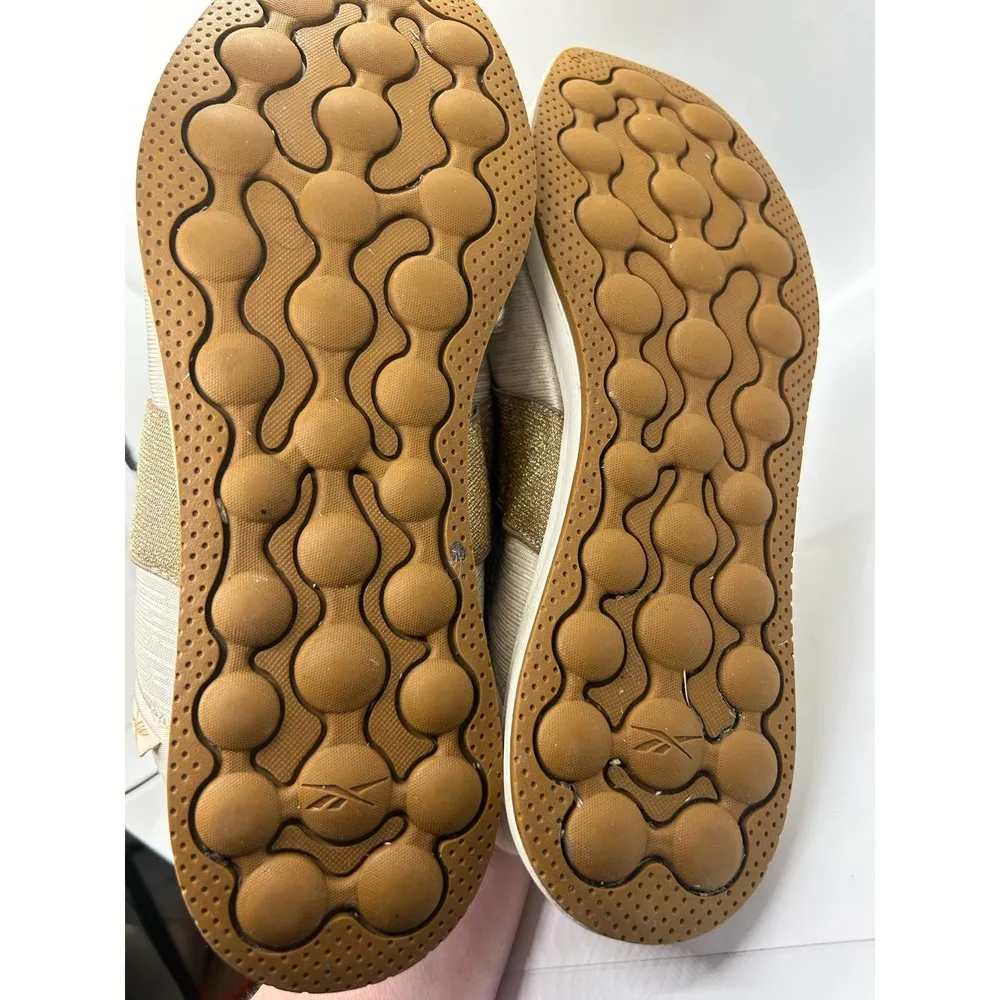 Reebok White Gold Sneaker Women Size 11 Memory Foam Sweet Road - Image 8