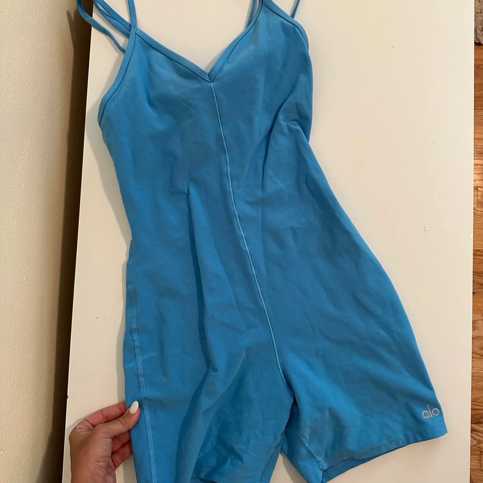 Alo yoga suns out onsie - Image 5