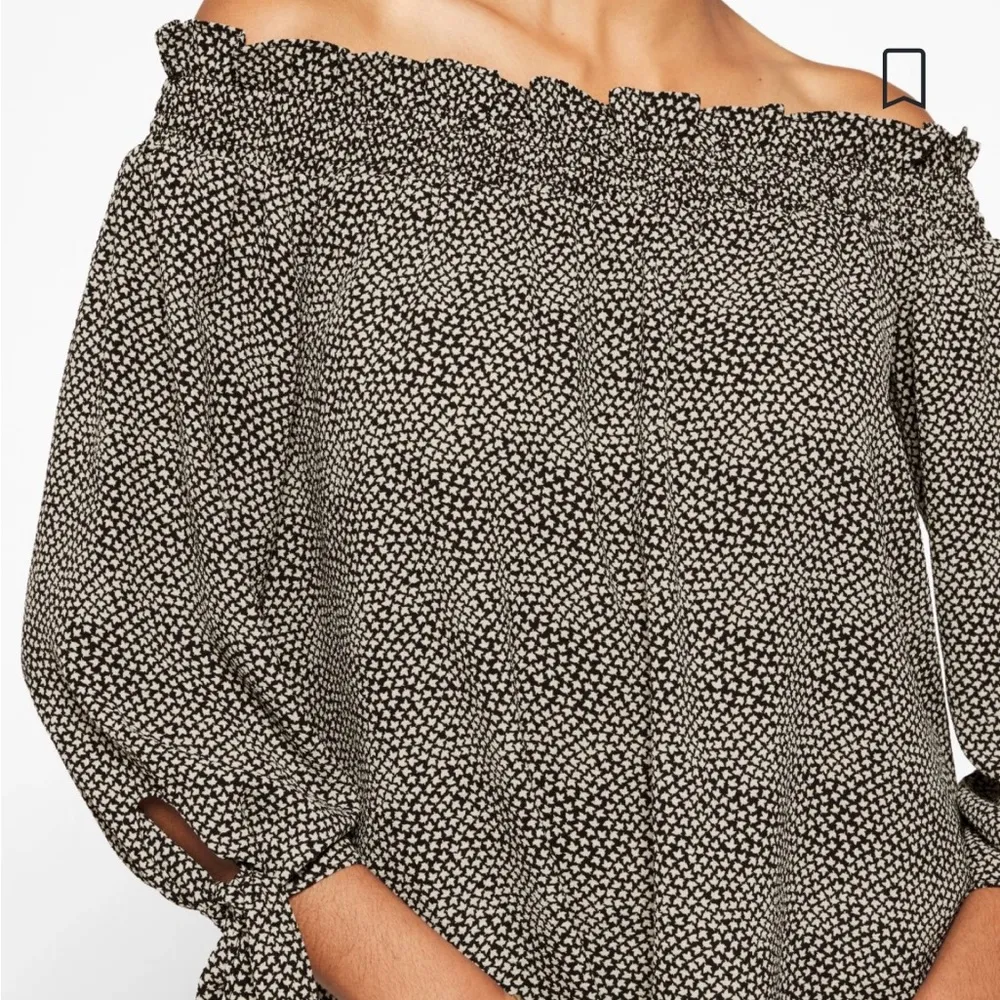 Michael Kors Galyn Off The Shoulder Top - size L - Image 3