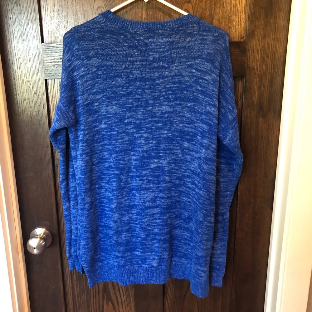 Hollister Women’s Oversized Cardigan Sweater Size medium - Image 4