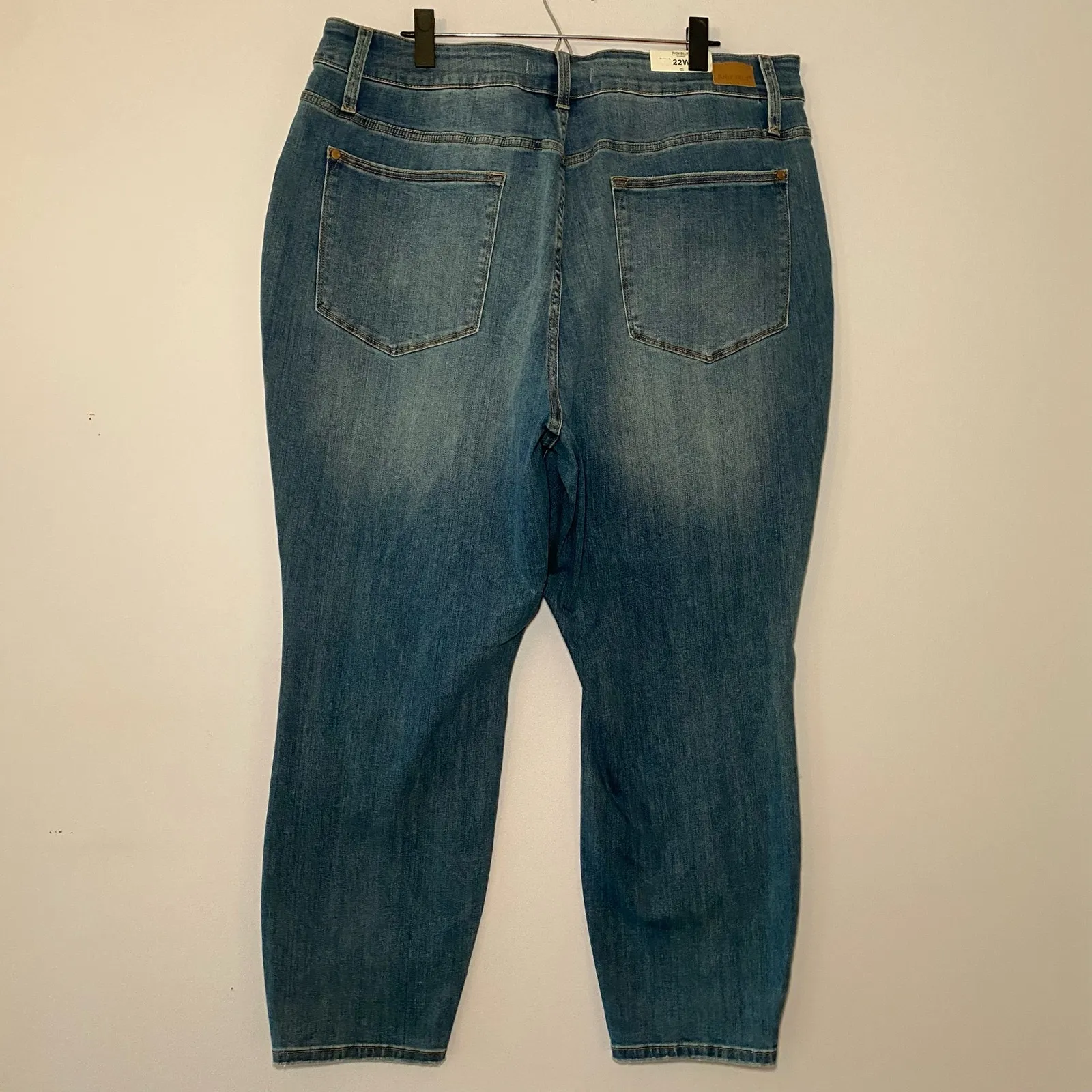 NWT Judy Blue Slim Fit Medium Wash Curvy Stretchy Jeans Women's size 22W - Image 5