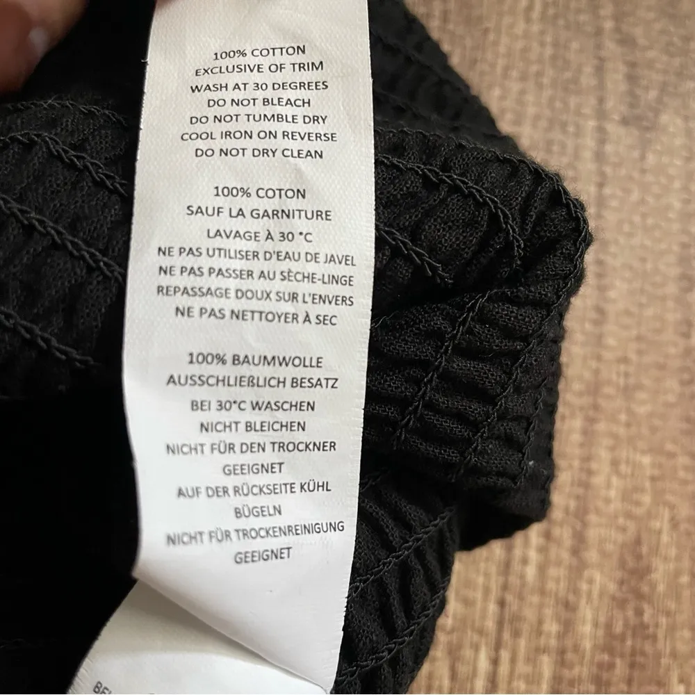 Boohoo Smocked Crop Top with Wide Sleeves and Square Neckline Size 16 - Image 5