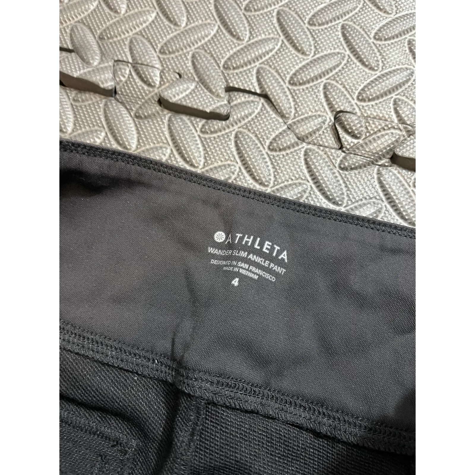 Athleta Black‎ Wander Ankle Pants Slim Travel Lifestyle Black Womens 4 Athletic - Image 2