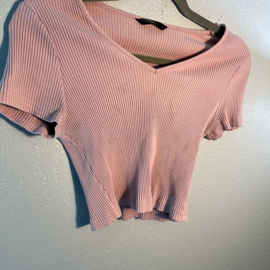 SHEIN Bubblegum Pink Crop Top SZ S Ribbed Petite T Shirt Short Sleeve V Neck - Image 3
