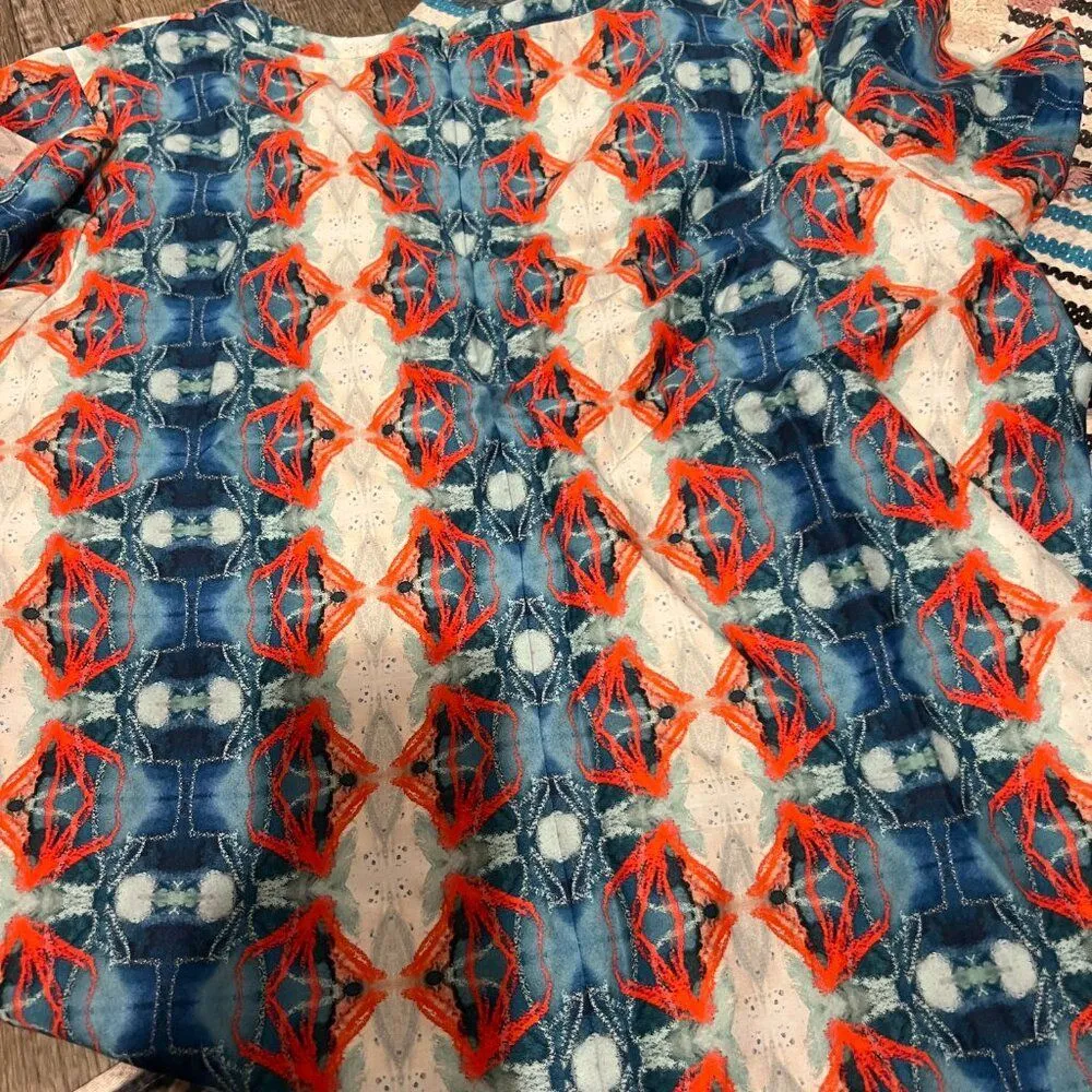 Marie Oliver watercolor top Large - Image 8