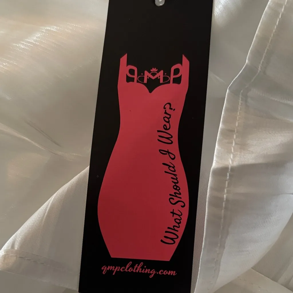 Chic White Layered Midi Dress Size undefined - Image 6