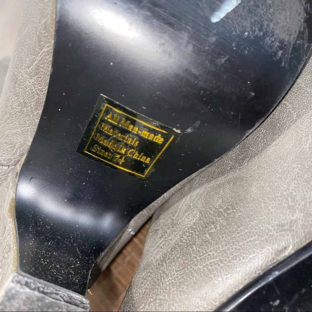 Wild Diva Dark Gray Boots Women’s 7 1/2 - Image 3