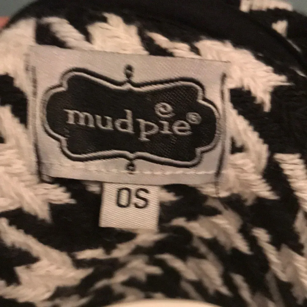 Mud Pie  Holden Houndstooth blanket vest black white - Image 7