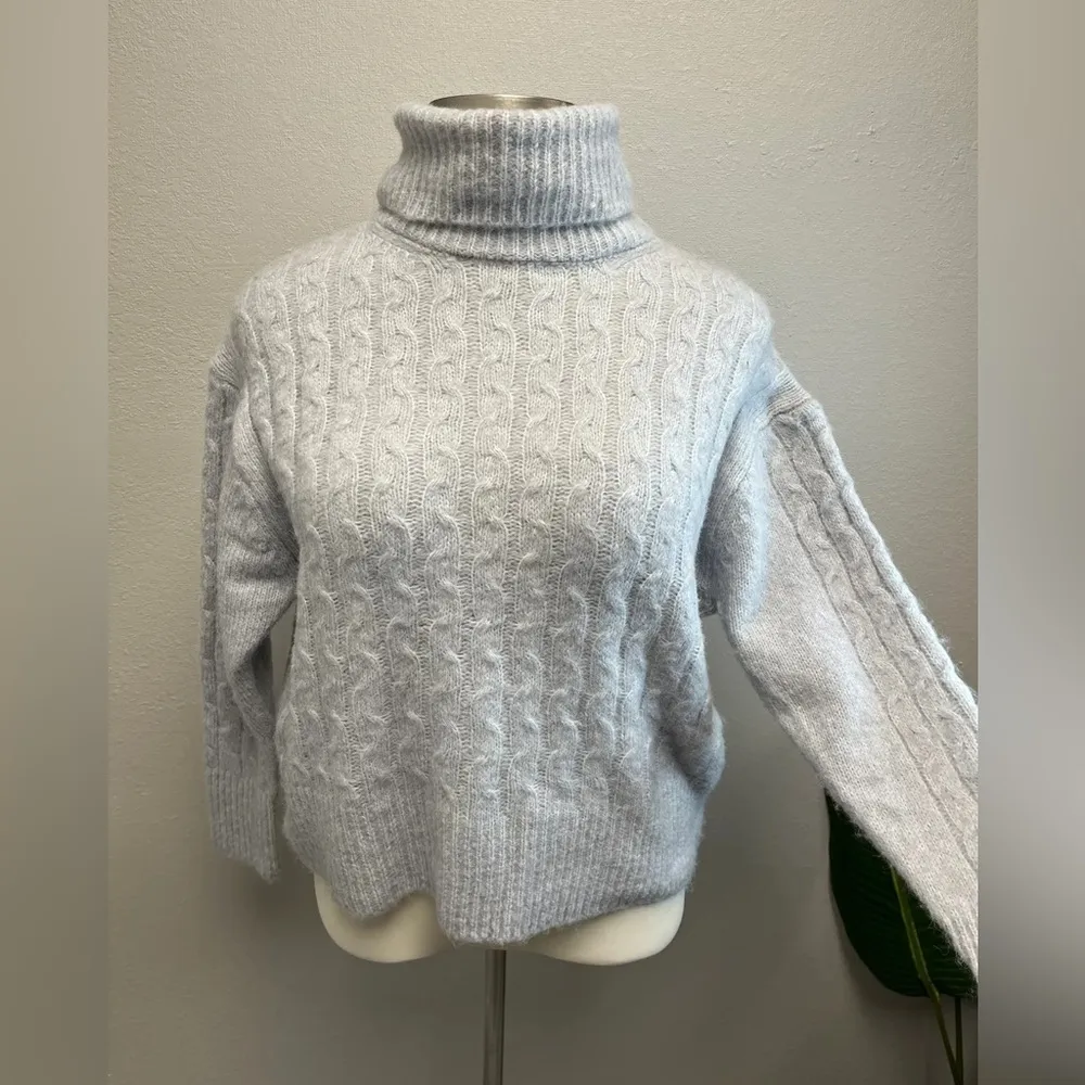 Zara Grey Cable Knit Cropped Sweater - Size XL - Image 3
