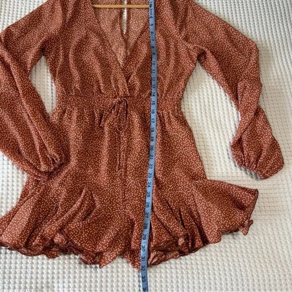 Luxxel Romper Size Small Deep V-Neck All Over Heart Print - Image 5