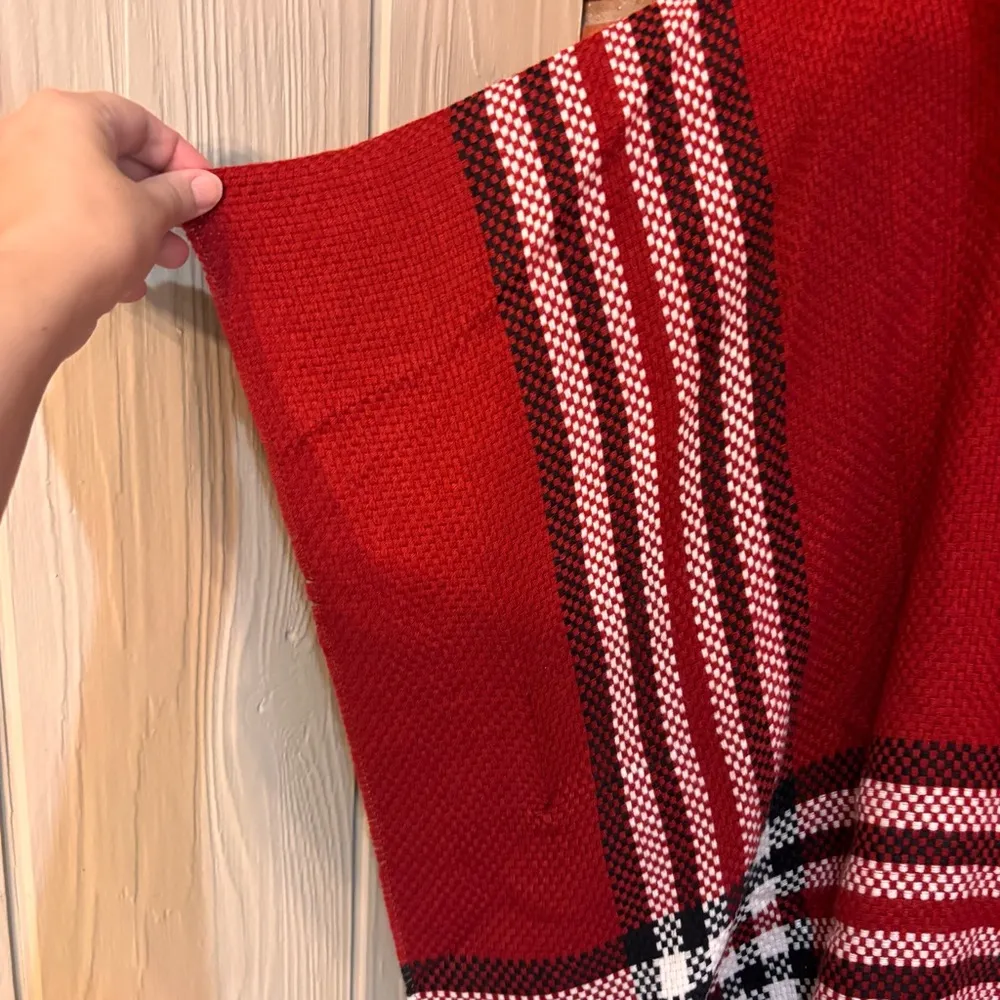 V. Fraas womens plaid cowl neck fringe poncho red one size - Image 2