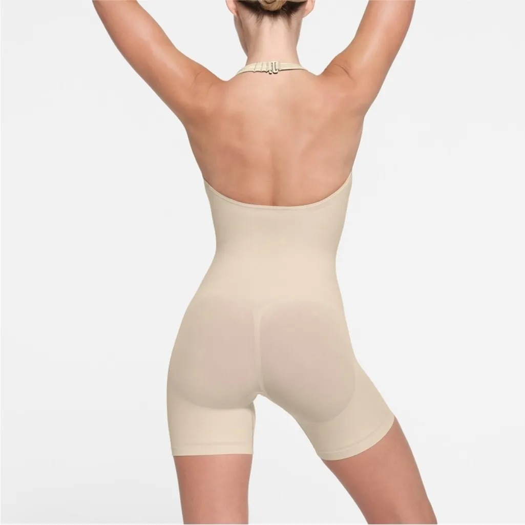 RARE SKIMS Seamless Sculpt Deep‎ Plunge Short Bodysuit Sand Size L  NWOT halter - Image 2