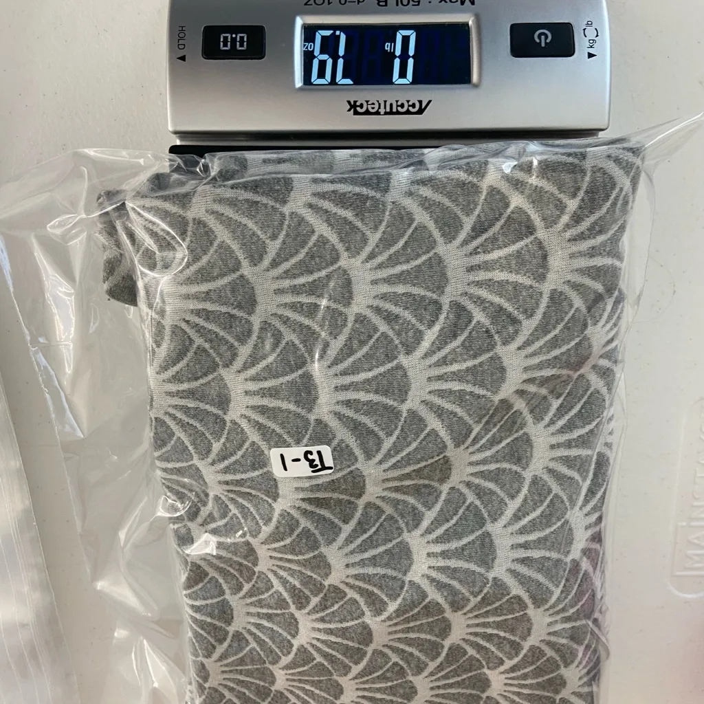 Ann Taylor LOFT women’s gray textured knit seashell pattern blouse‎ top large - Image 8