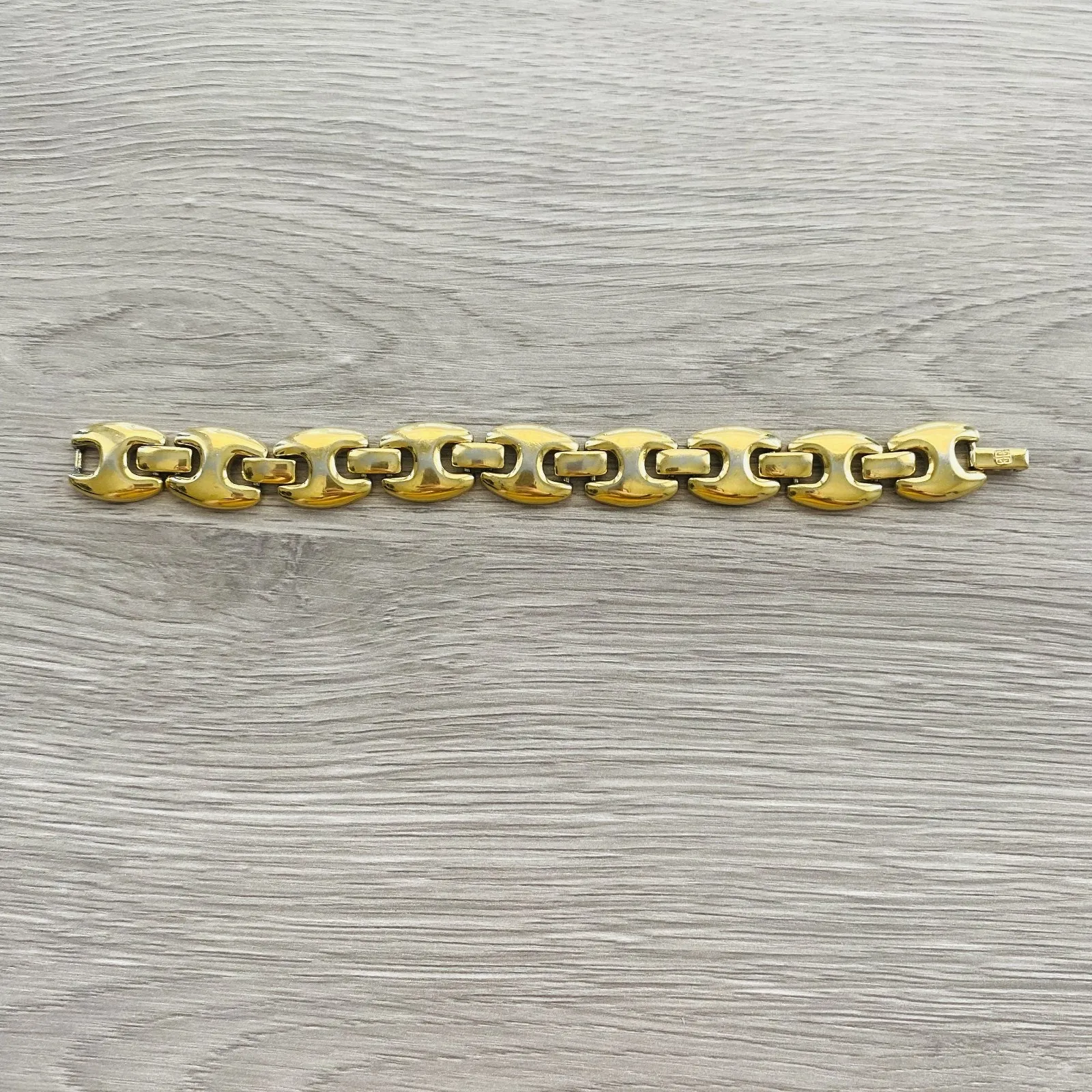 GIVENCHY Vintage Puffed Anchor Mariner Chain Link Gold Plated Bracelet 7” Luxe - Image 4