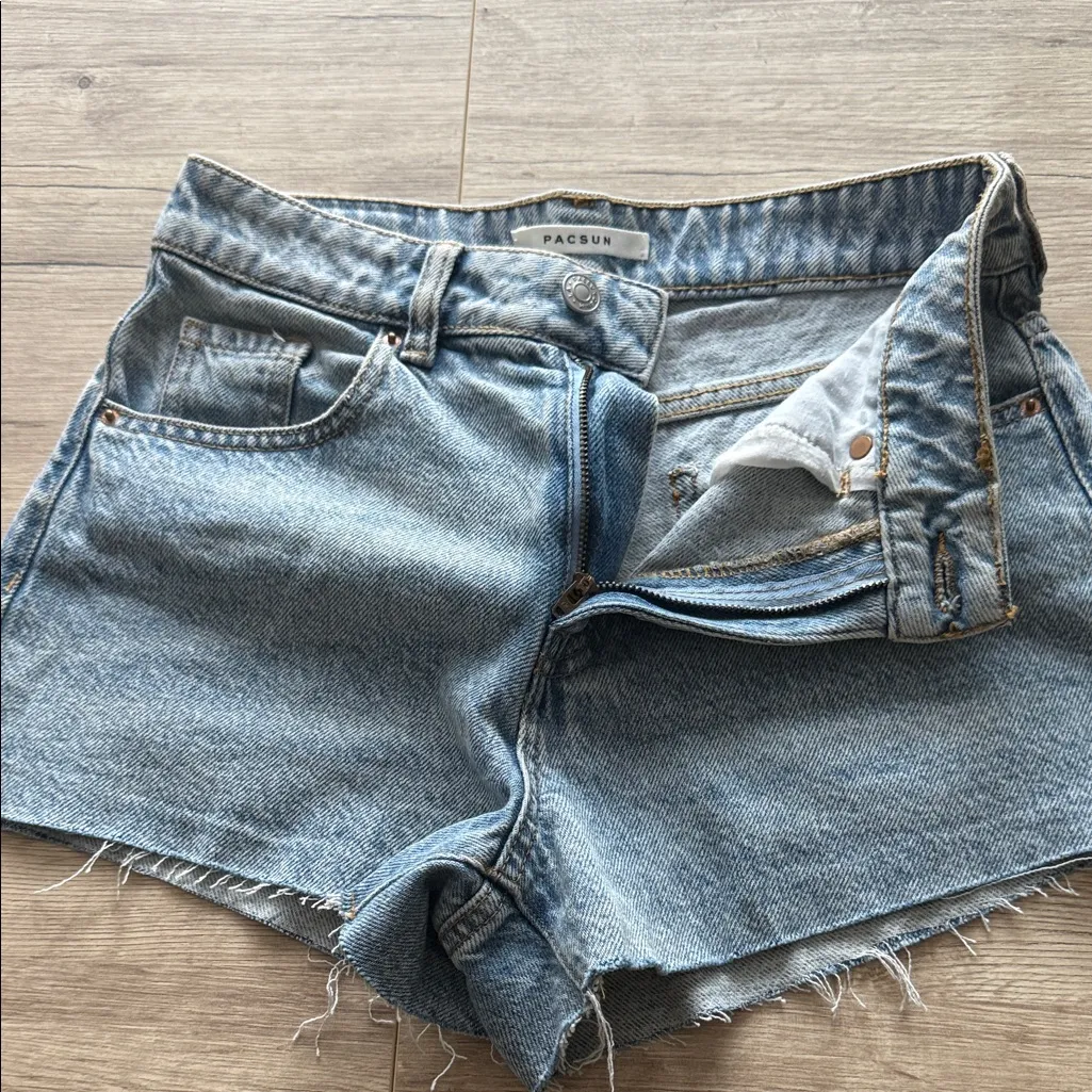 PacSun Light Blue Jean Shorts - Image 3