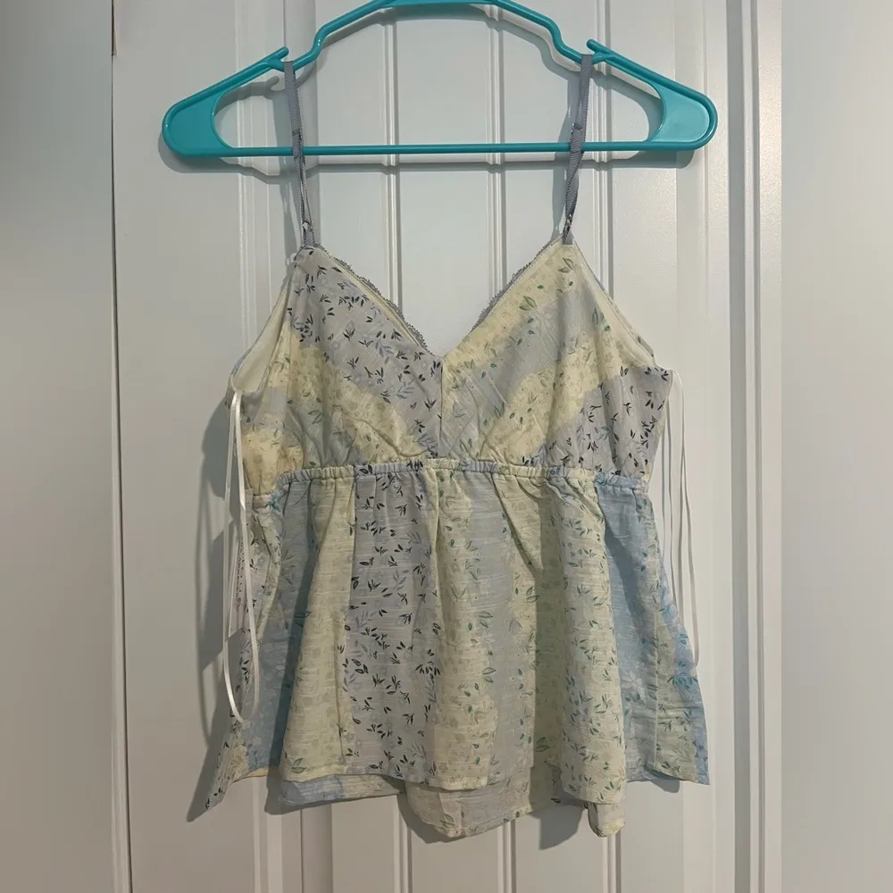 Floral Patchwork Spaghetti Strap Top Blue Size M - Image 5