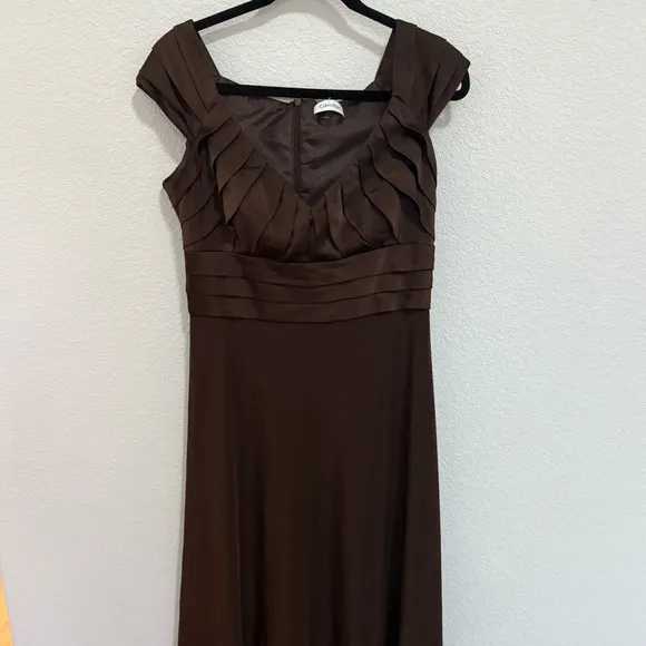 Calvin Klein Chocolate Brown Pleated Cap Sleeve Silk Satin Evening Gown Size 8 - Image 2