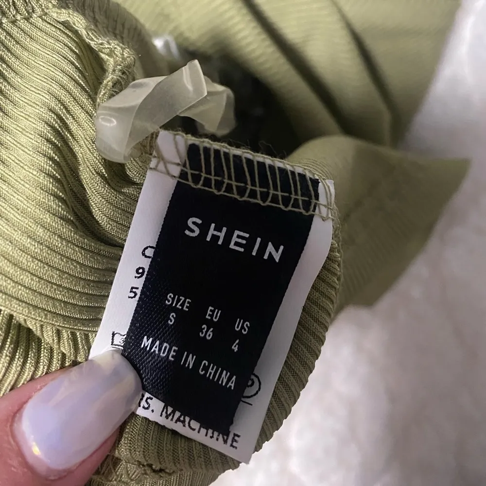 Shein Criss Cross Tank Top - Image 3