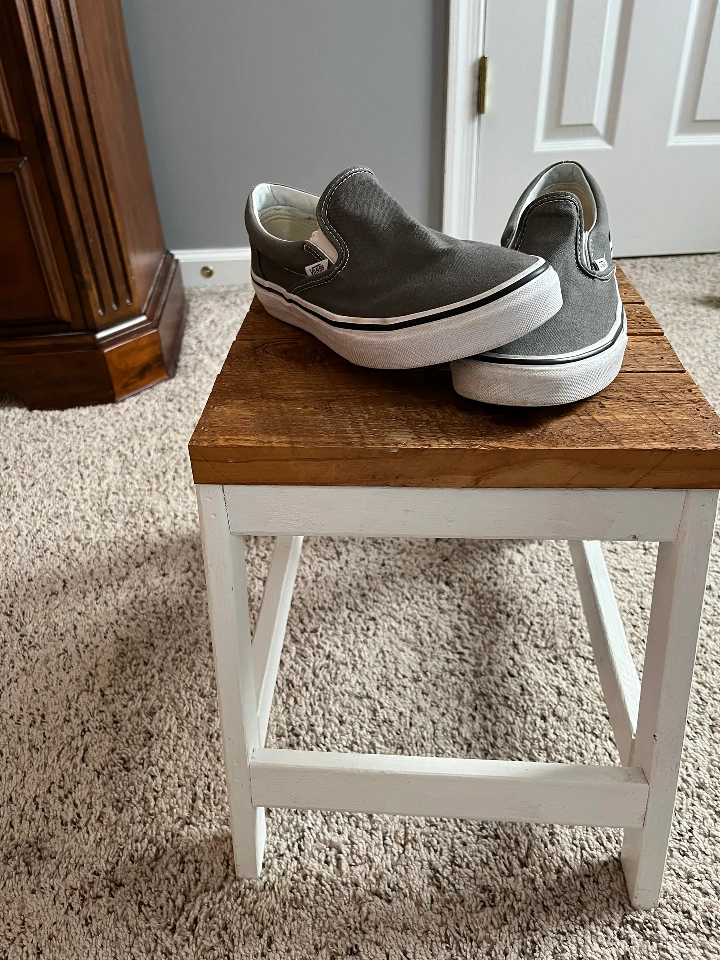 Vans Gray Slip-ons - Image 2