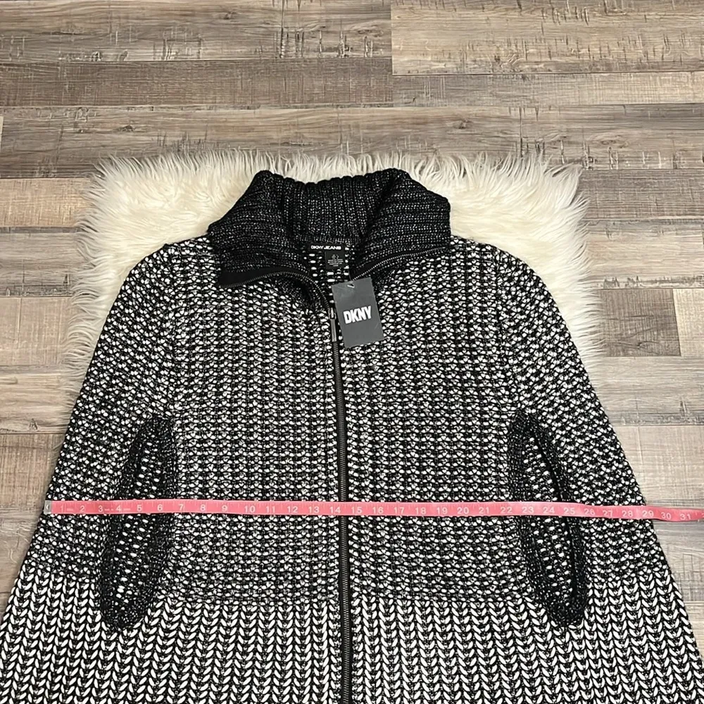 NWT DKNY Jeans sweater cape poncho chunky knit with subtle metallic L - Image 6