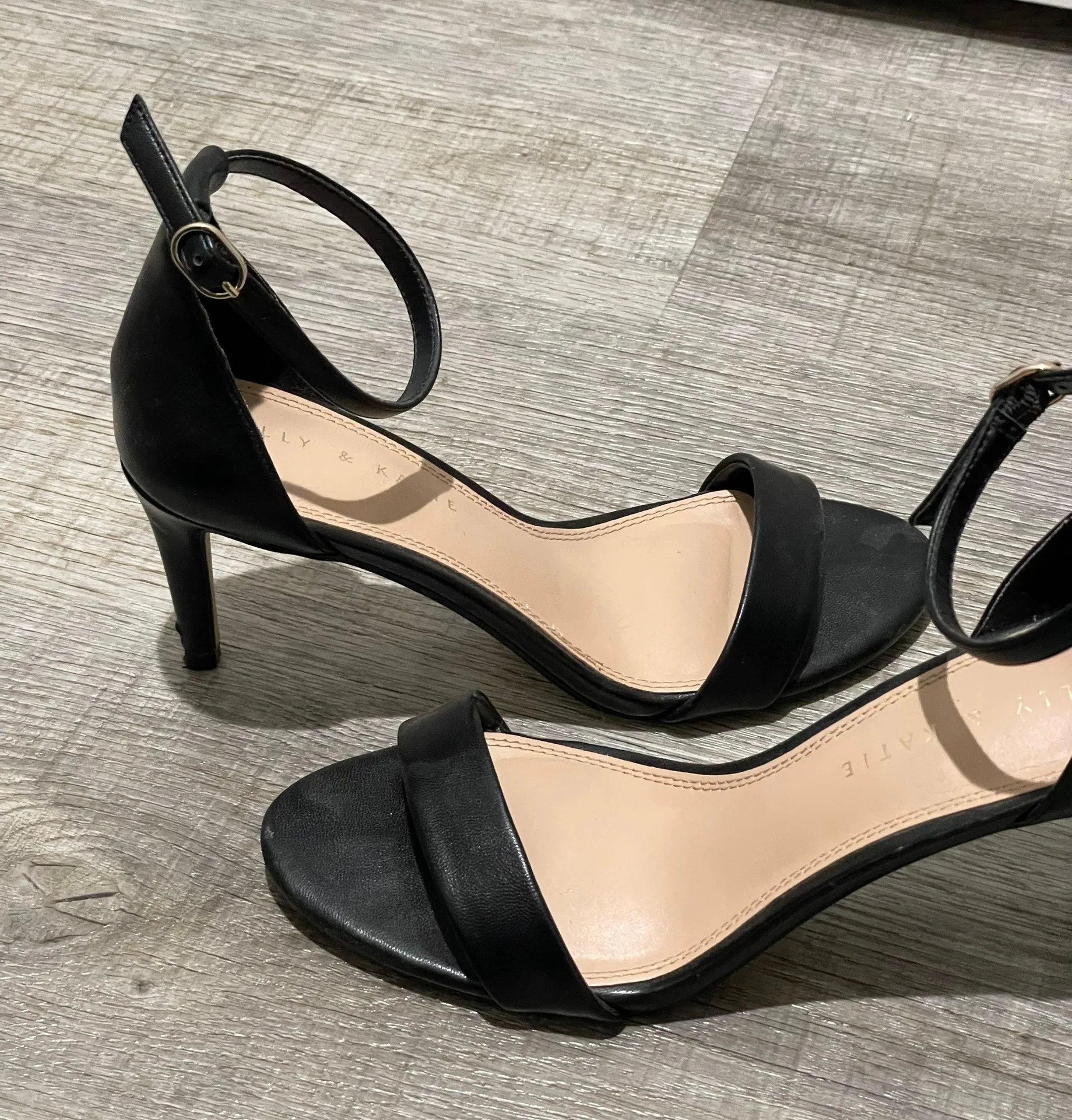 Kelly & Katie Kirstie Black Heels - Image 5