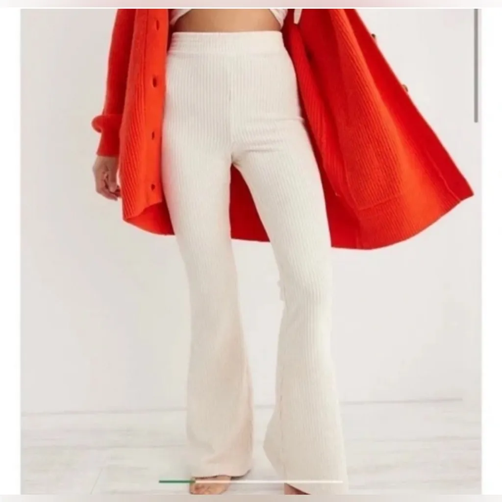 Aerie Flared Waffle Knit High Rise Jogger Sweatpants Cream Stretch Relax Cozy M - Image 3