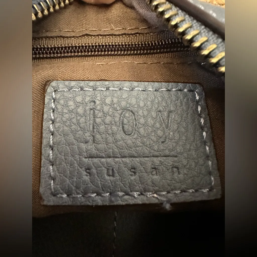 Joy Susan Leather Wristlet Crossbody Bag – Slate Blue / Gray – Removable Straps - Image 10