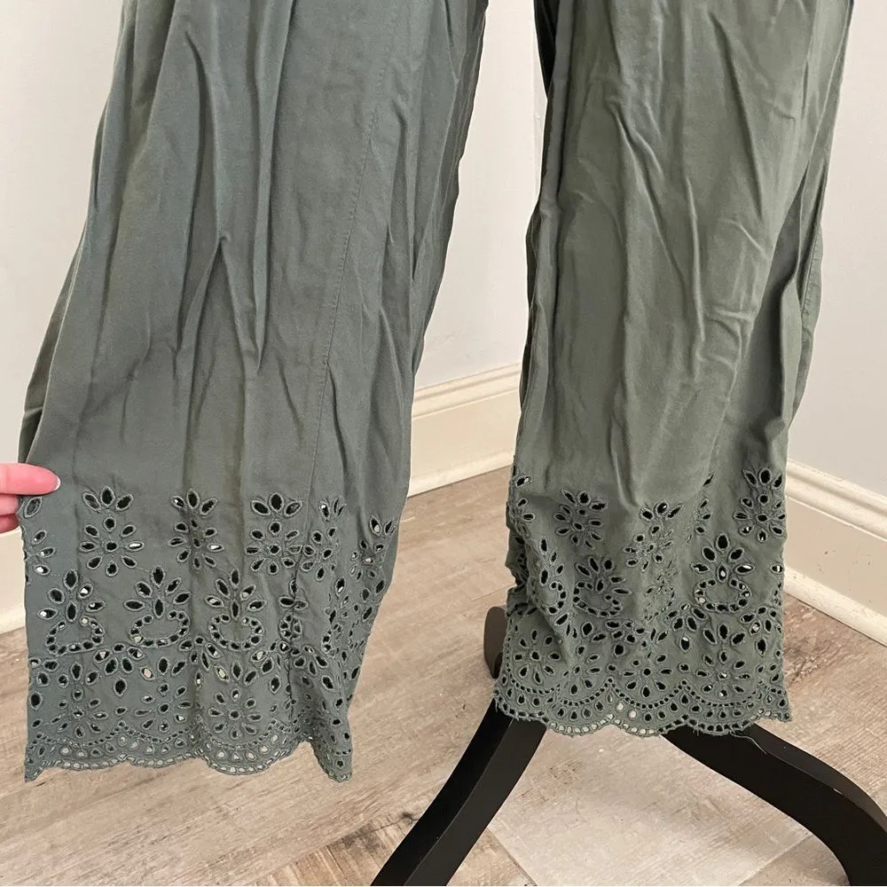 LOFT Green Wide Leg Ankle Pants Relaxed Fit size Medium Cropped Floral Boho Pant - Image 5