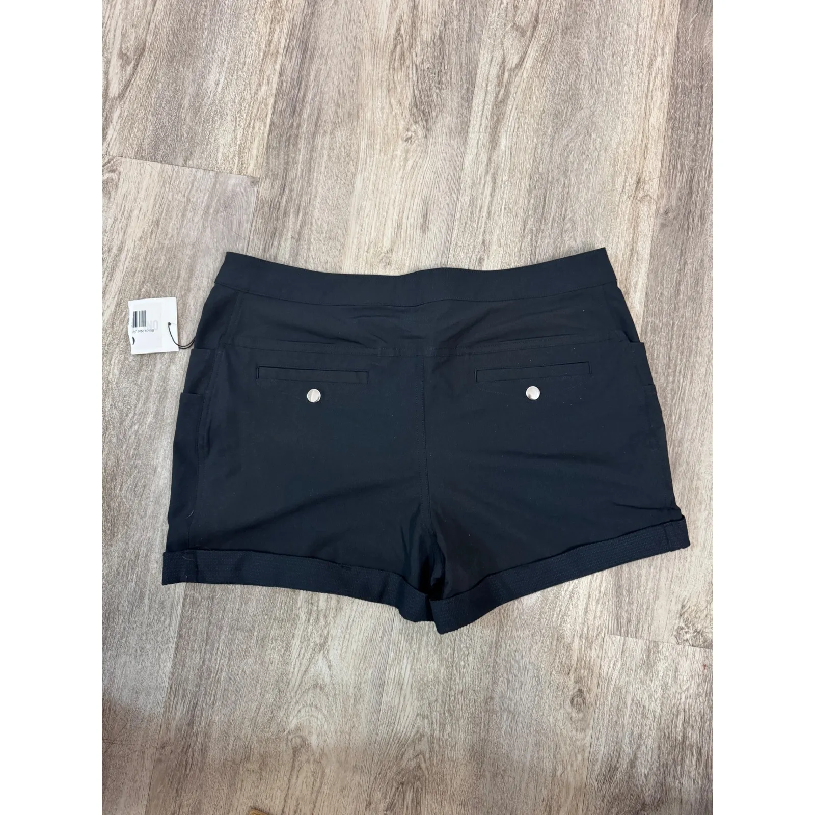 Zyia Active Not Just a Trail Shorts in black. Cuffed Athletic Shorts Womens XXL Black - Image 3