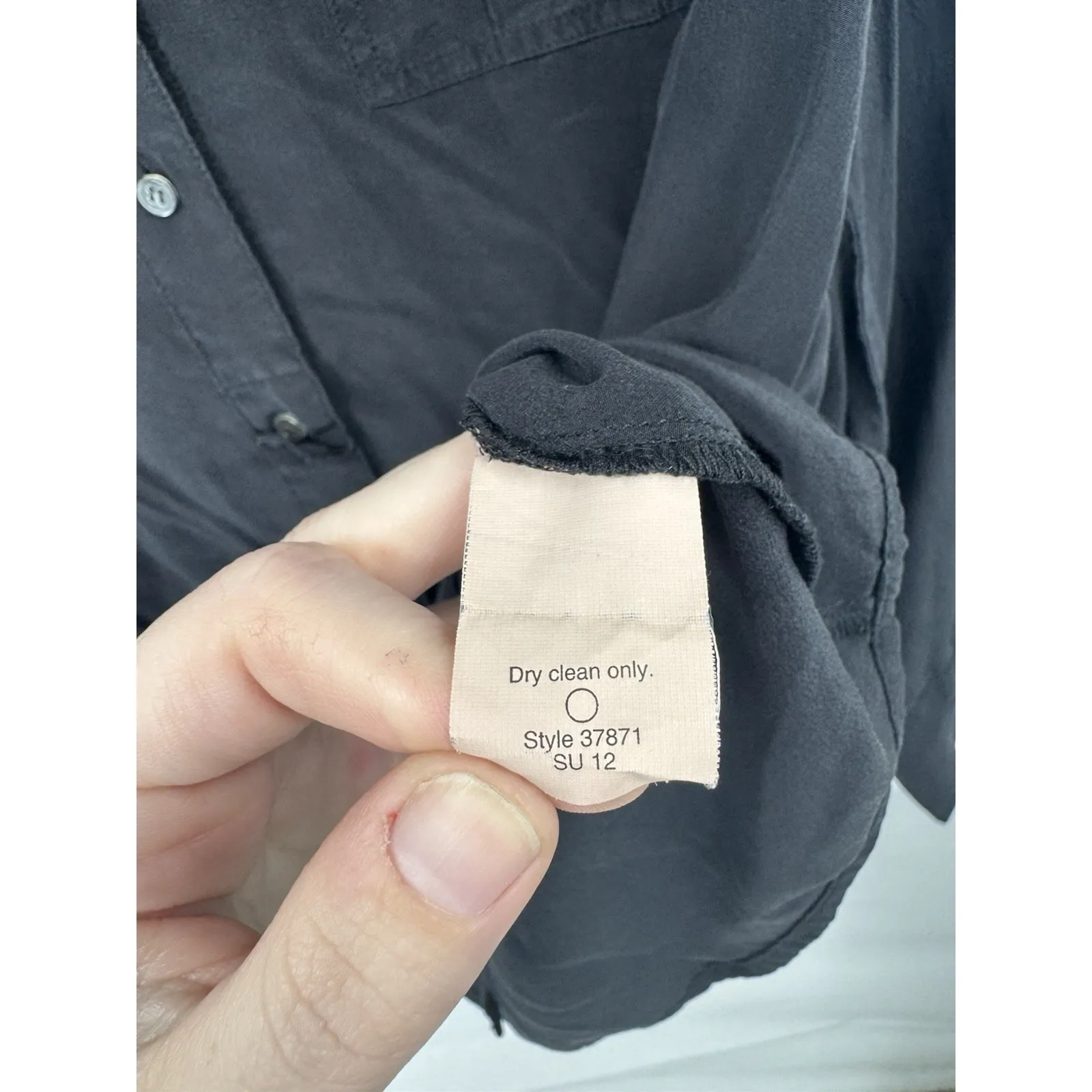 J. Crew 100% Silk Button Front Long Sleeve Shirt Women 10 Black Elevated Basic - Image 4