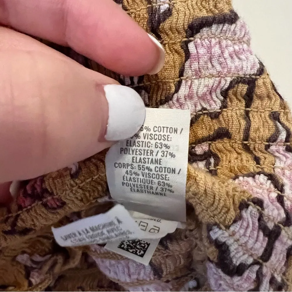 Jungle Thrills Floral Smocked Tank Top Size Medium - Image 7