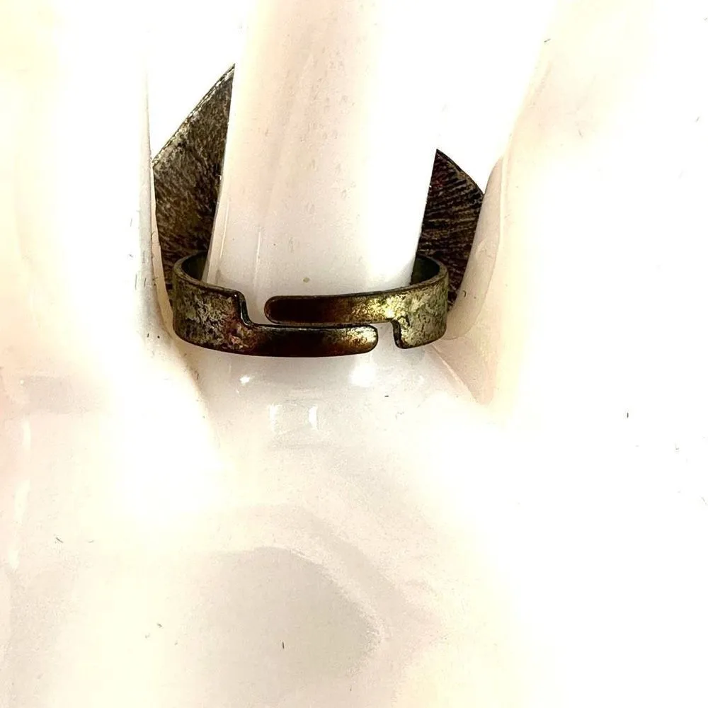 Silver tone square shape ring - Image 5