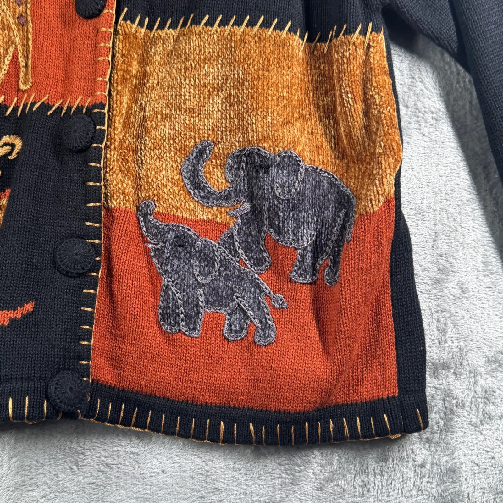 Victoria Harbour Cardigan Sweater Womens M Black Brown‎ Giraffe Elephant Safari Size M - Image 5