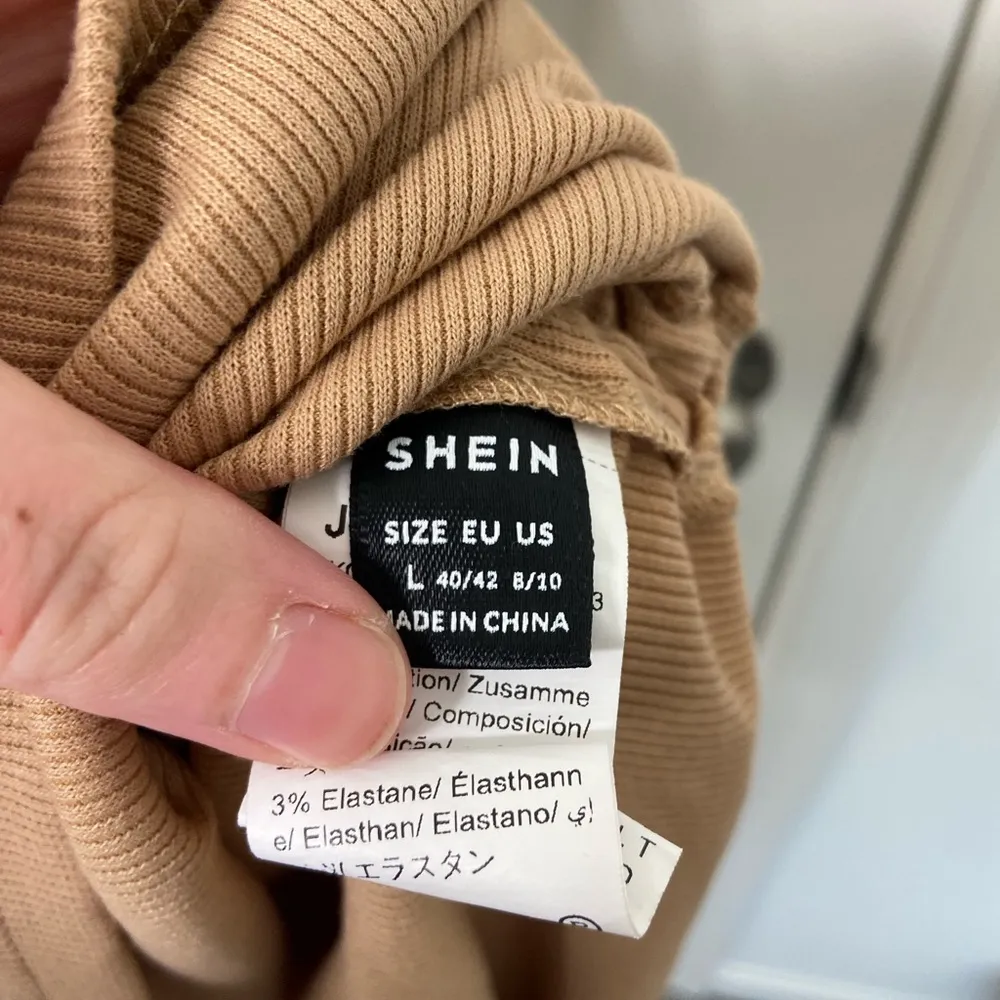 NWOT SHEIN women’s tan one-shoulder cinched drawstring stretch ribbed knee dress - Image 5