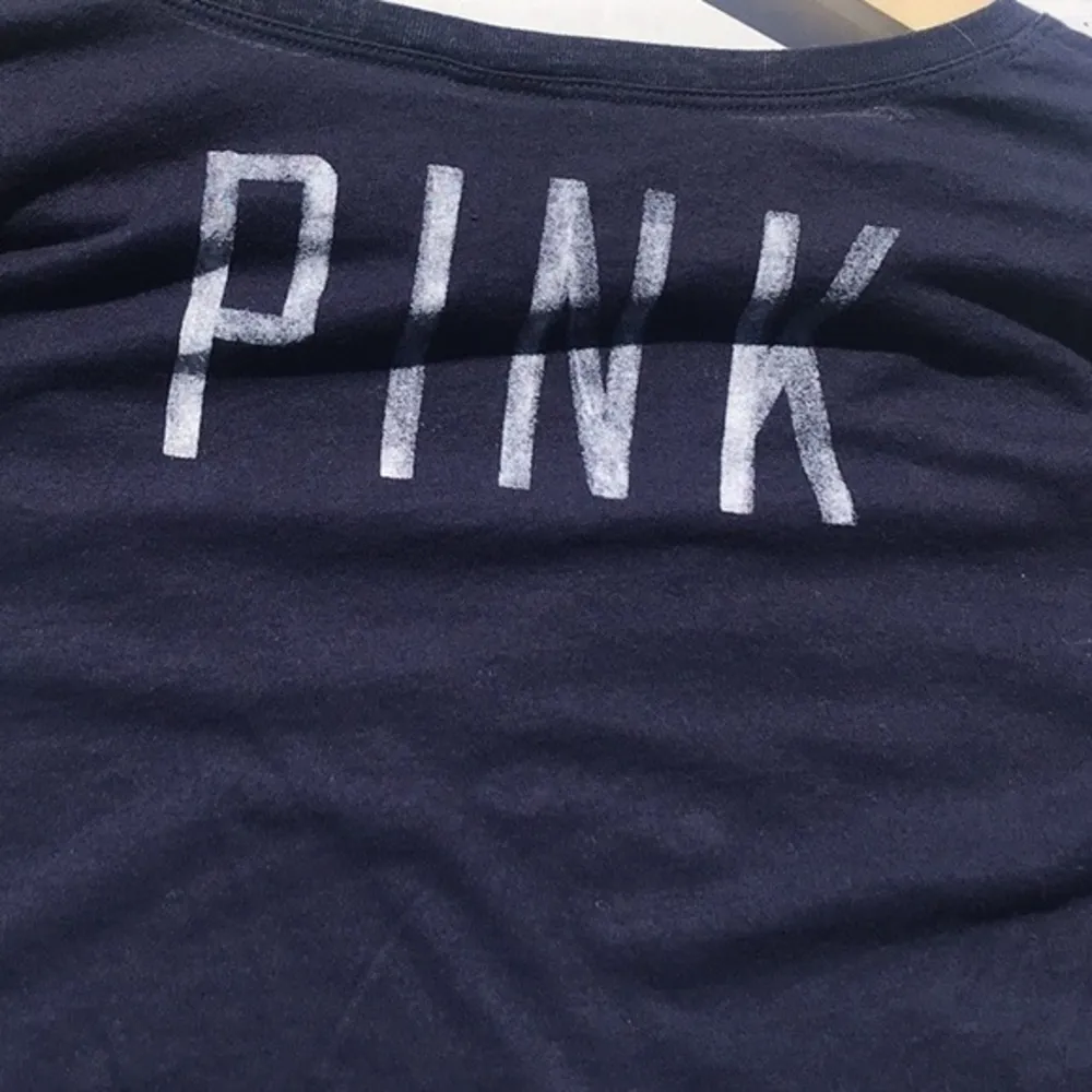 3/$25🍾🍾VS Pink MN Twins Navy Blue V-neck Tee Shirt - Image 8